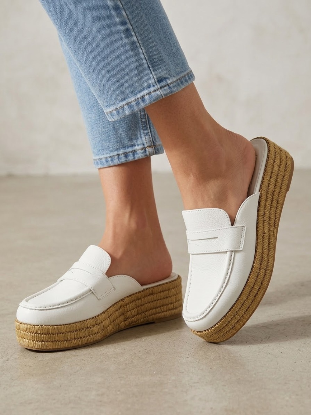 NWOB Beach by Matisse White slip on Espadrille Platform Mule Loafers size 8